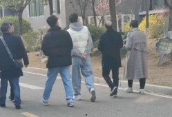 监利网红吃瓜事件,揭秘网络舆论的狂欢与反思