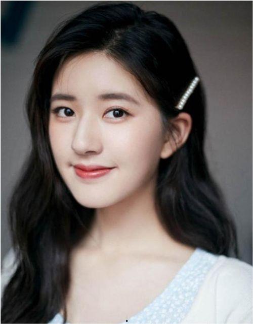 吃瓜星娱乐赵露思